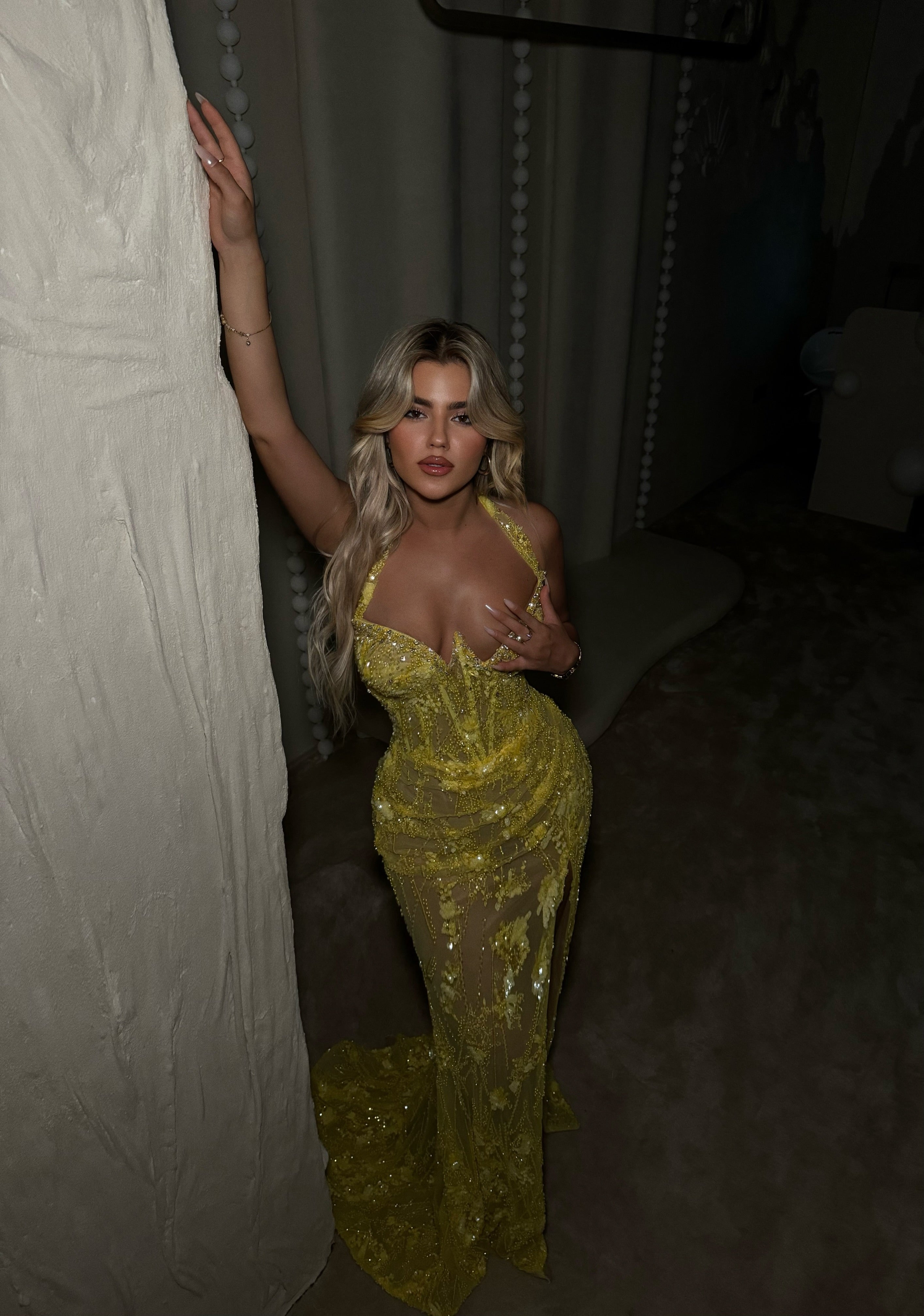 YELLOW GOLDEN DRESS