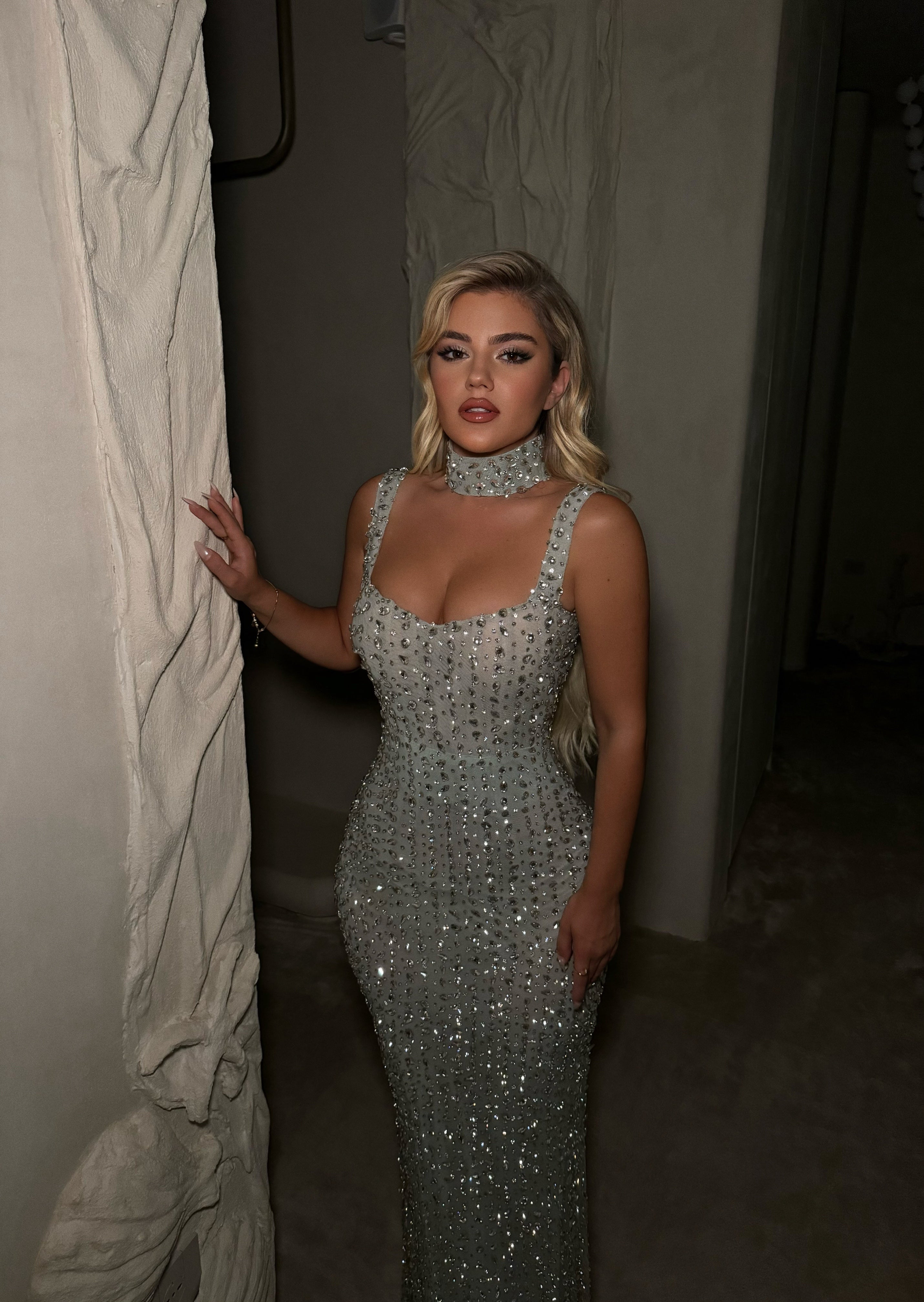 CRYSTAL GOWN WITH CHOKER