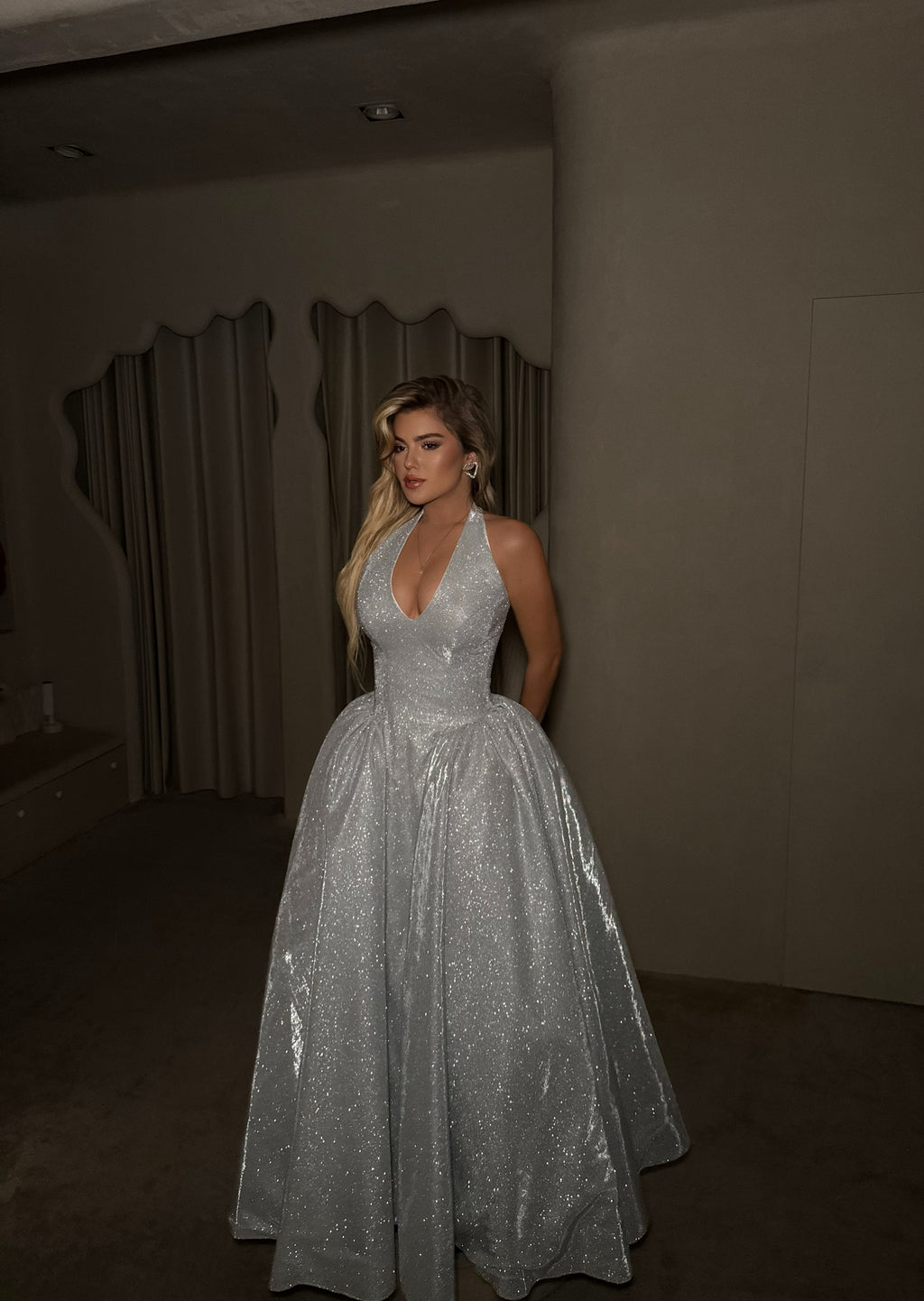 ROYAL SILVER GLOW