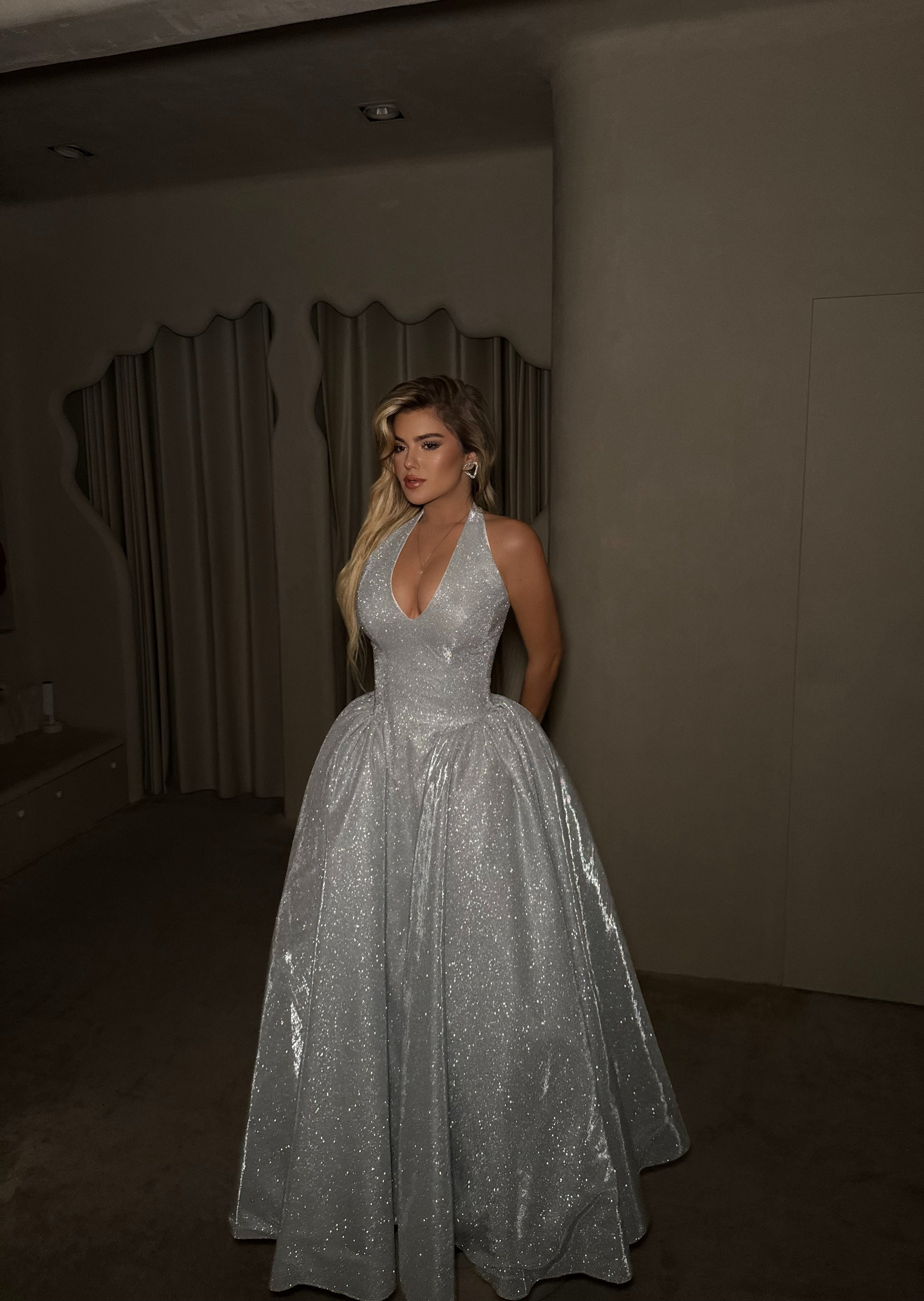 ROYAL SILVER GLOW