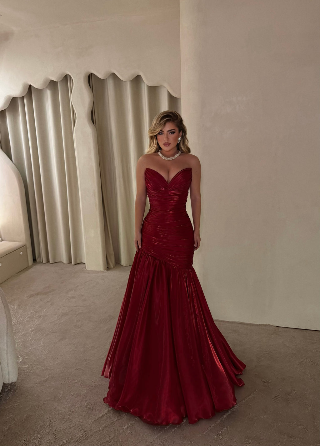 BURGUNDY STRAPLESS EVENING GOWN