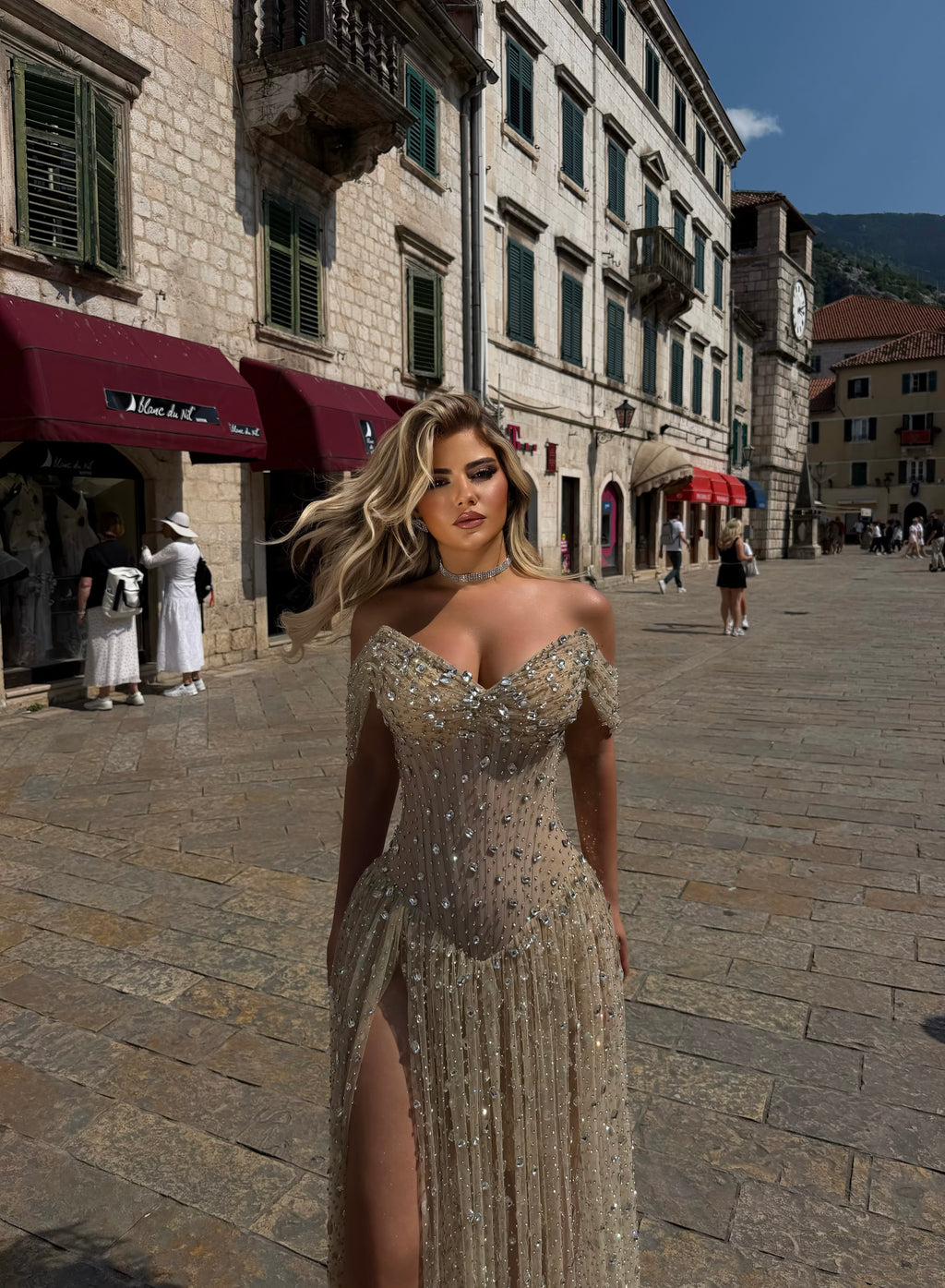 GOLDEN ELEGANCE DRESS