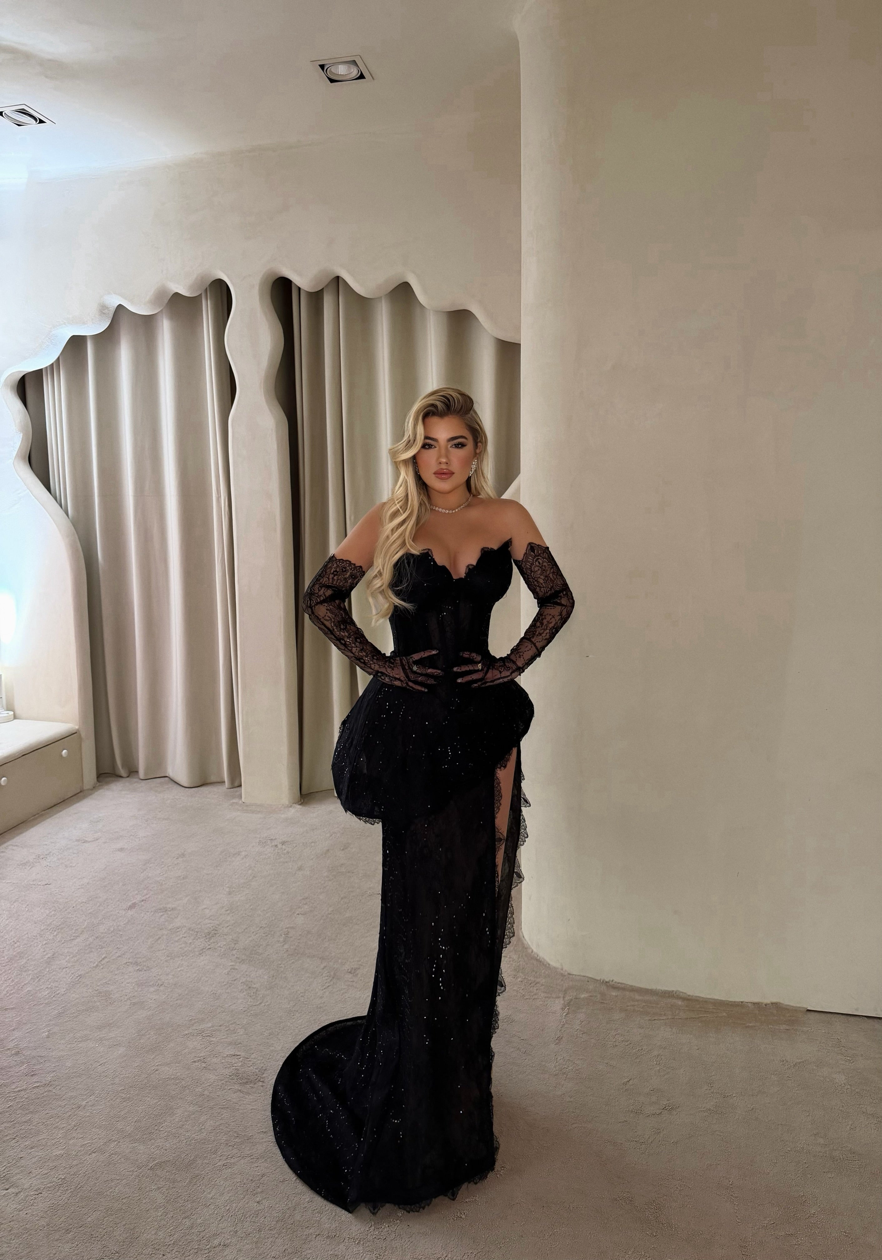 MIDNIGHT ELEGANCE