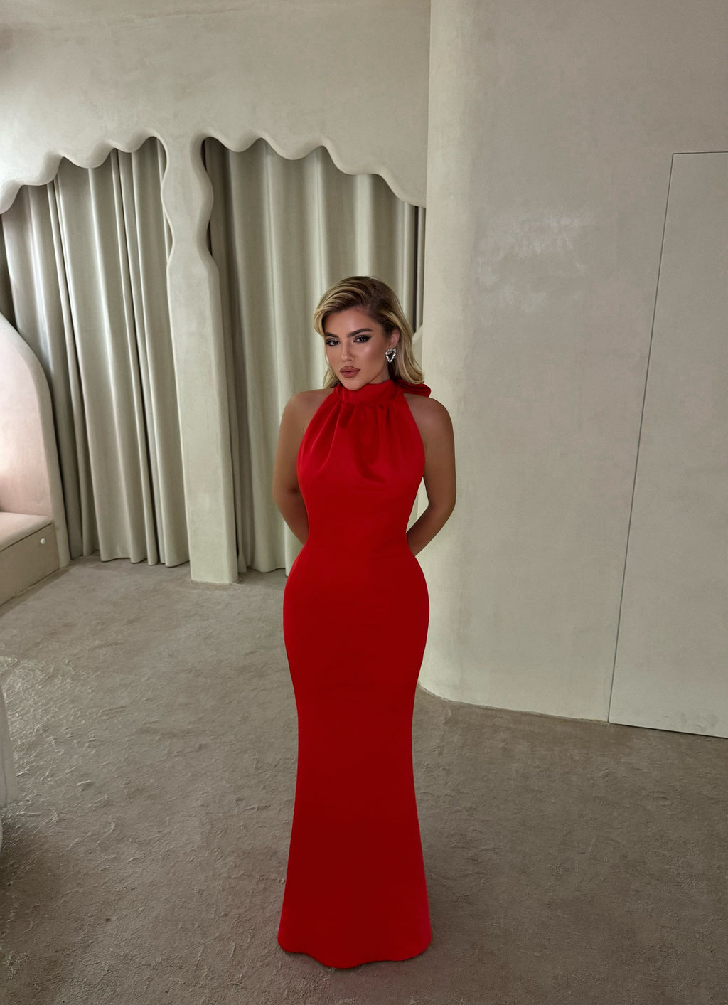 RED GOW ELEGANCE DRESS