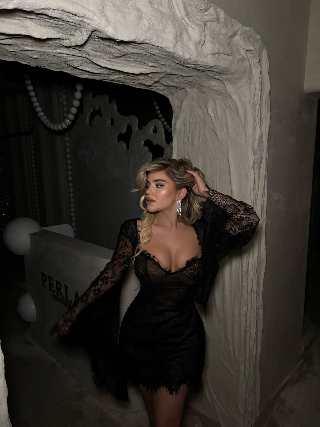 BLACK LACE