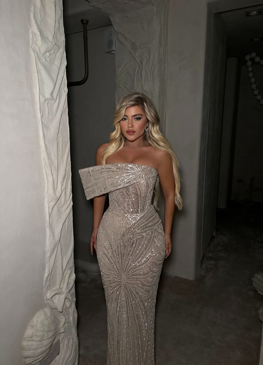 ONE SHOULDER GLAMOUR DRESS