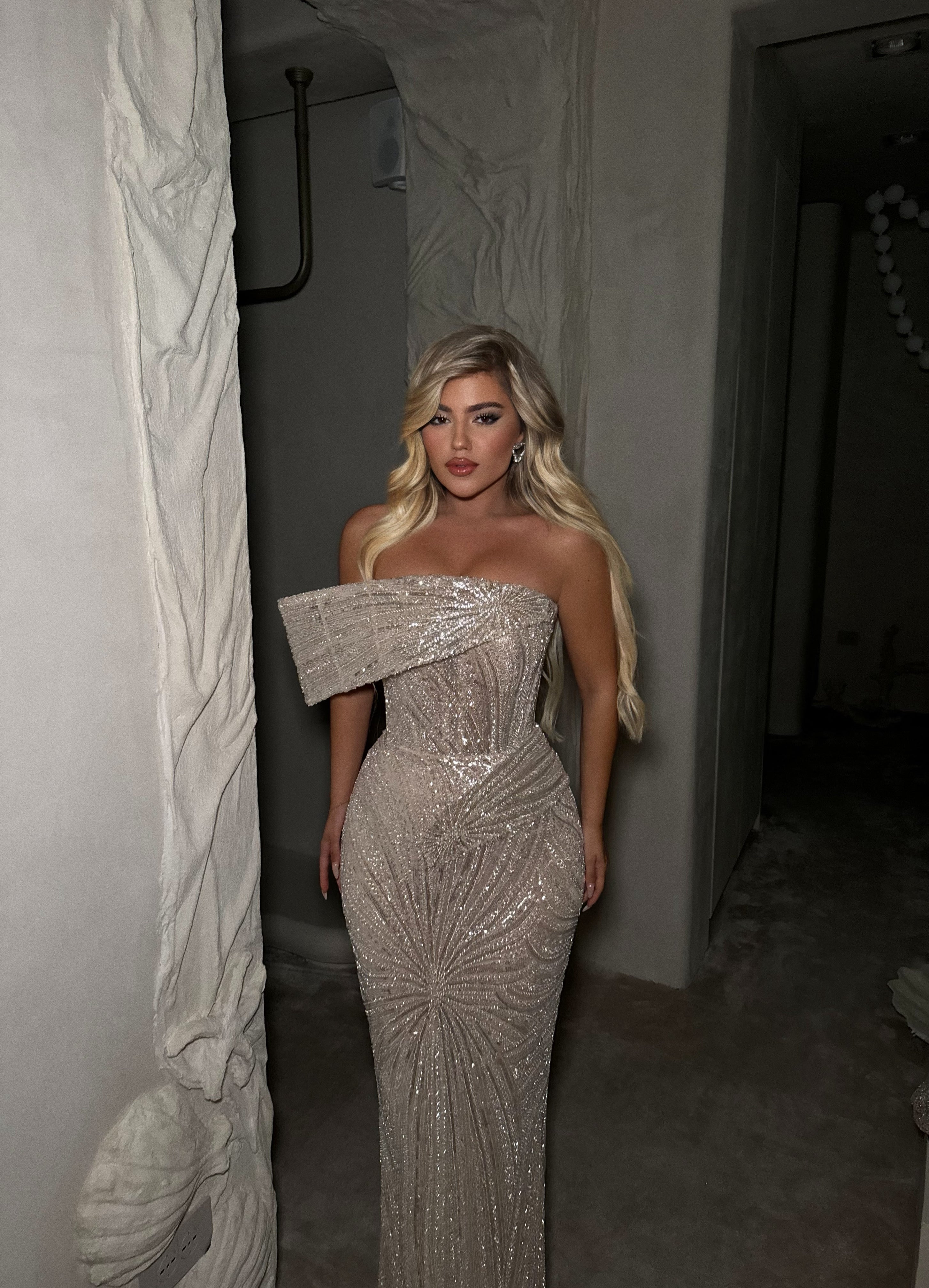 ONE SHOULDER GLAMOUR DRESS