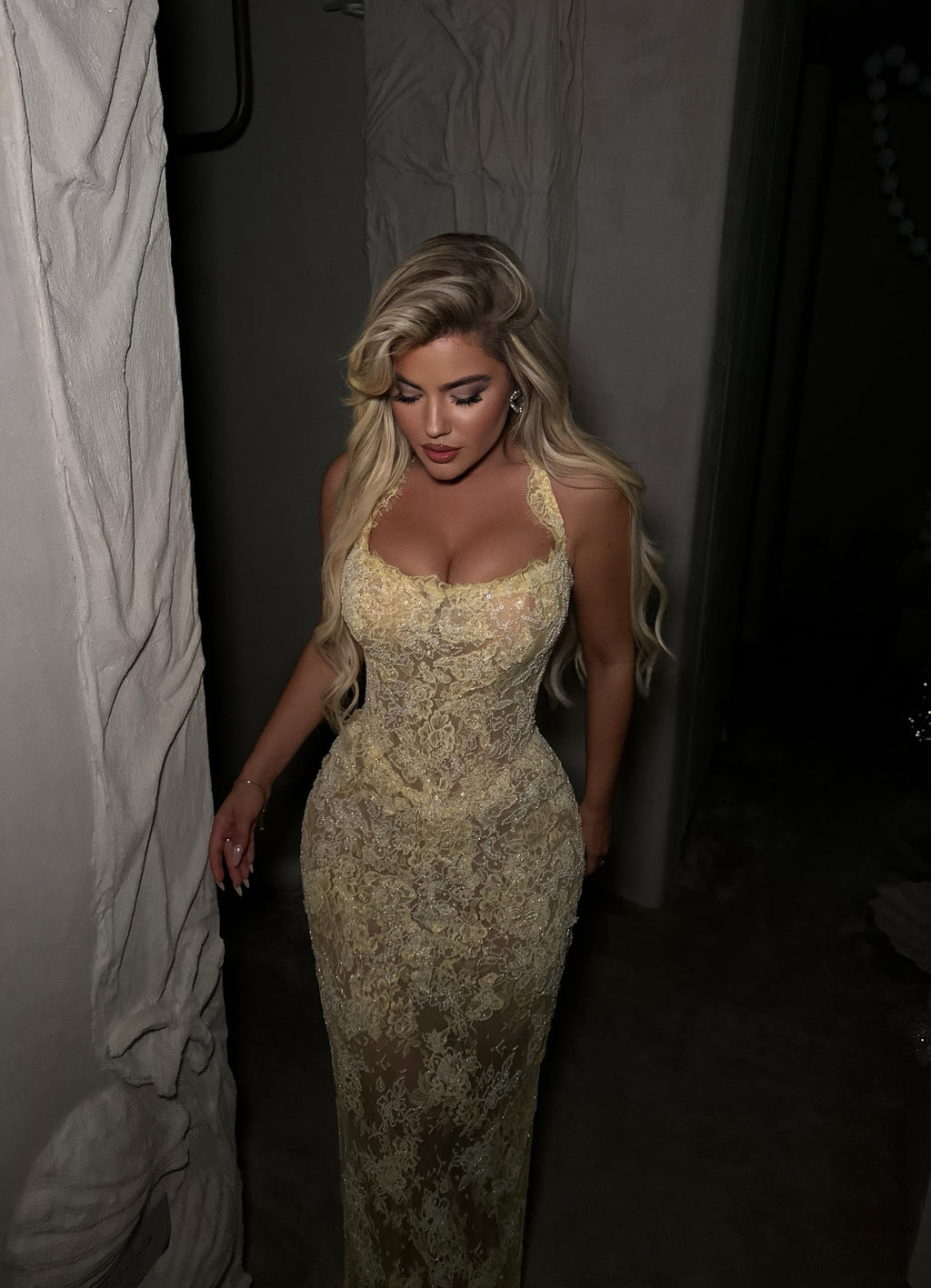 YELLOW ELEGANT LACE DRESS
