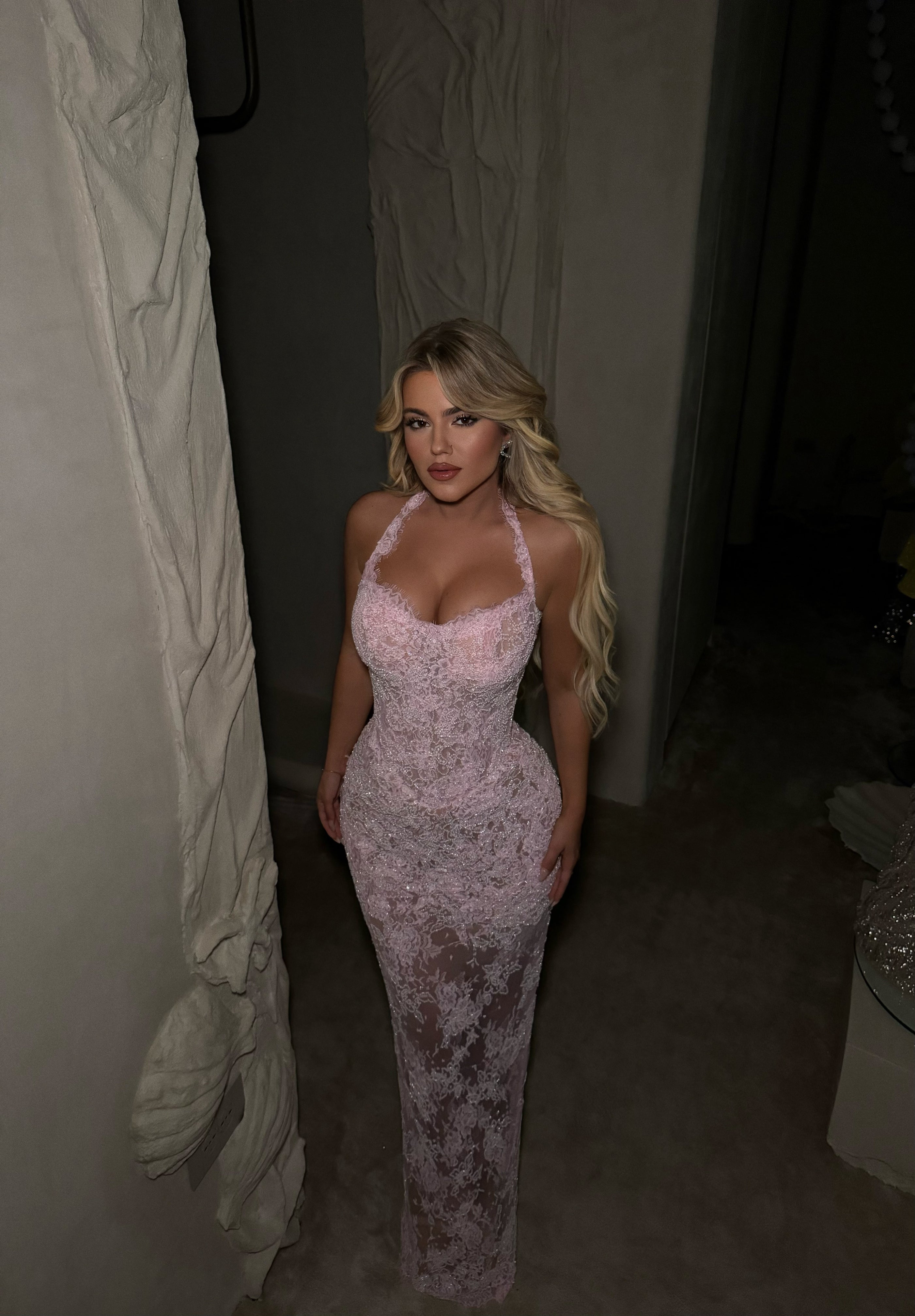 PINK LACE ELEGANT GOWN